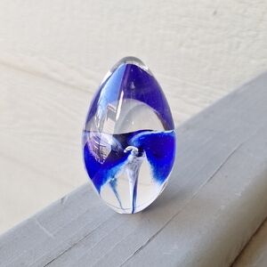 Vintage Artist Signed 1989 Art Glass Egg Blue & White Floral Paperweight